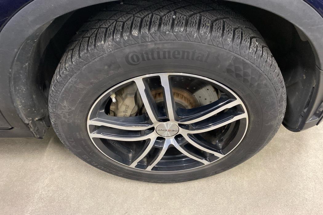 MERCEDES-BENZ GLC 2020