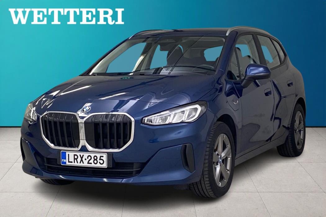 BMW 225 2022