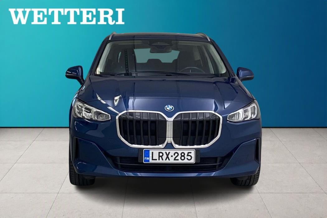 BMW 225 2022