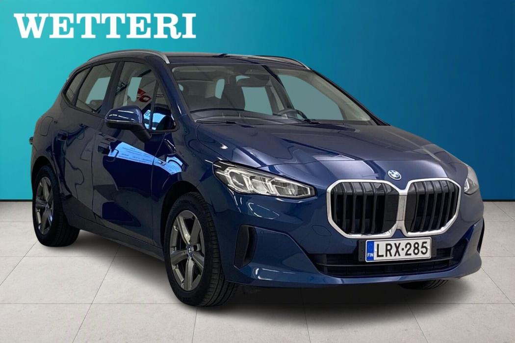 BMW 225 2022