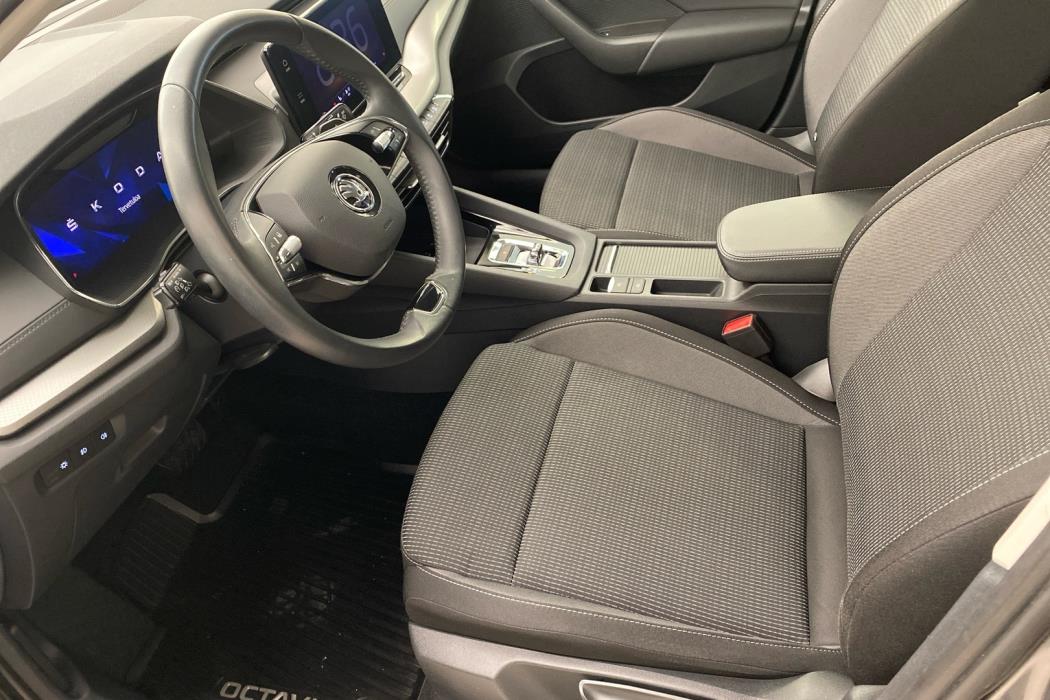 SKODA Octavia 2023