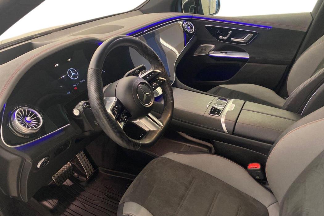 MERCEDES-BENZ EQE SUV 2023