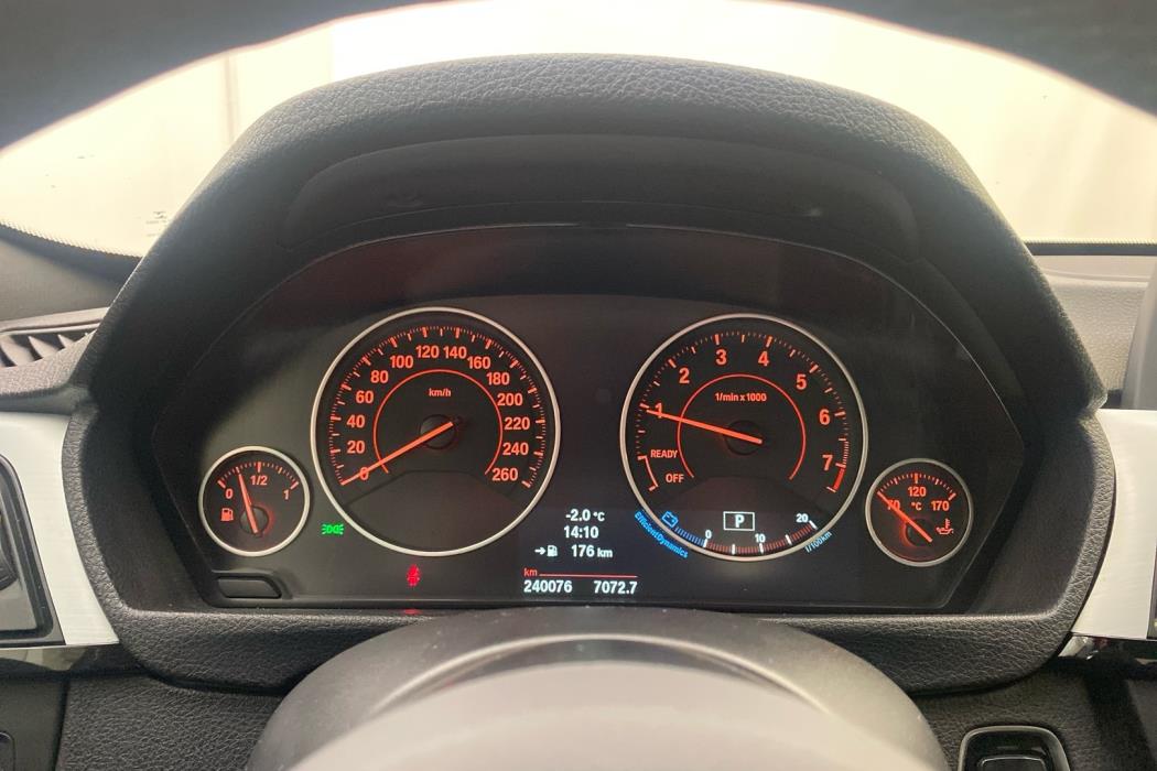 BMW 320 Gran Turismo 2013