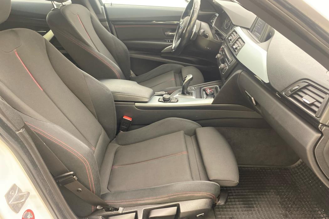 BMW 320 Gran Turismo 2013