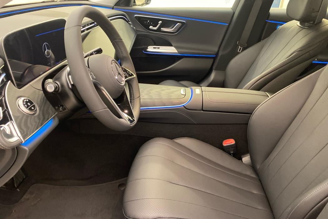 MERCEDES-BENZ E 2026
