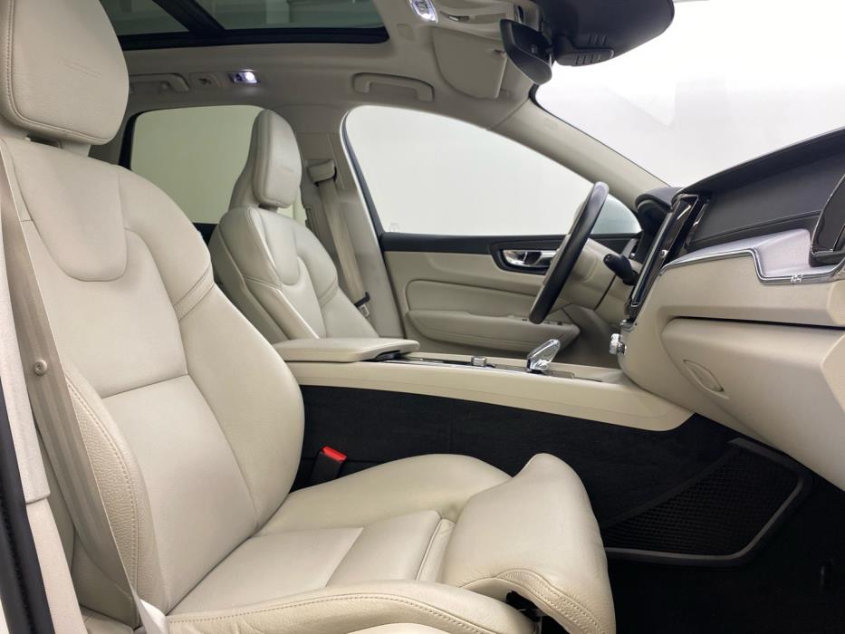 VOLVO XC60 2020