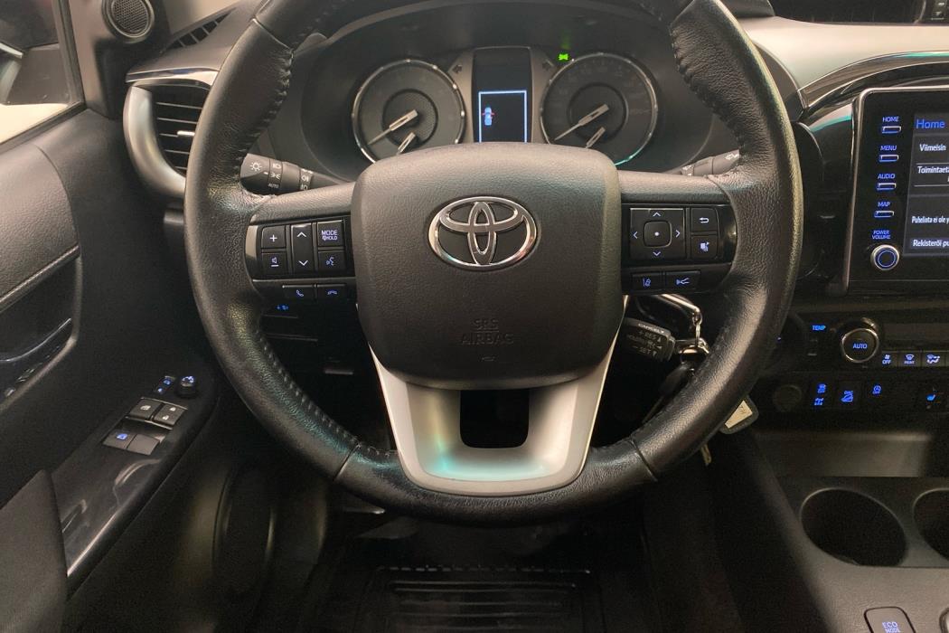 TOYOTA Hilux 2021