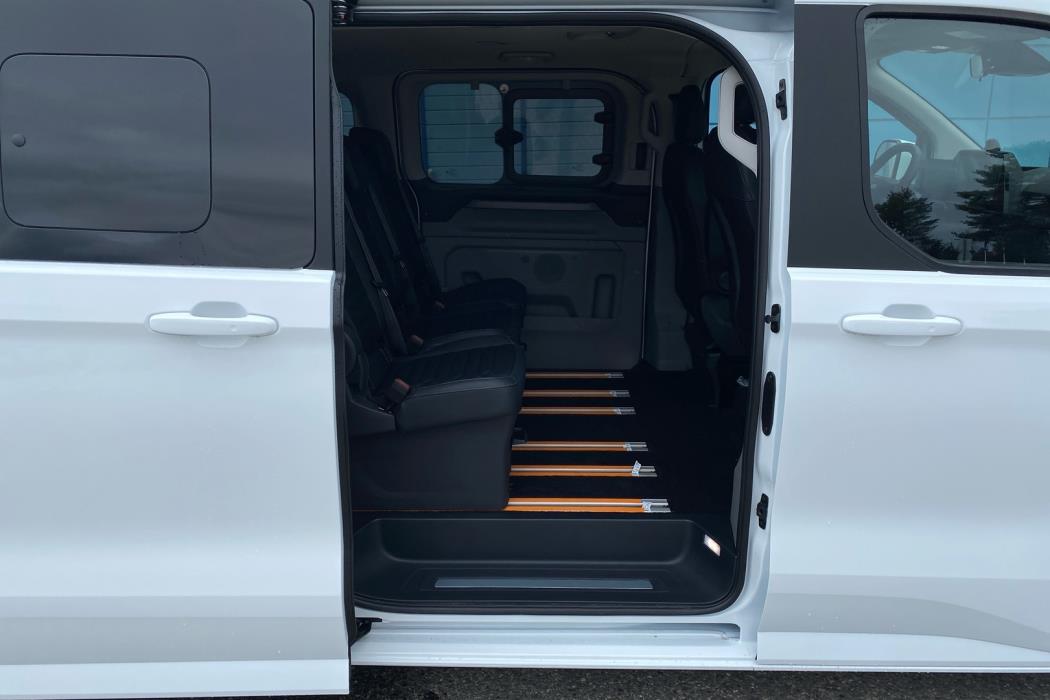FORD Tourneo Custom 2026