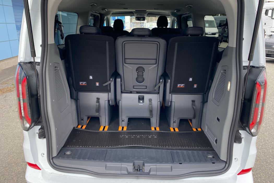 FORD Tourneo Custom 2026