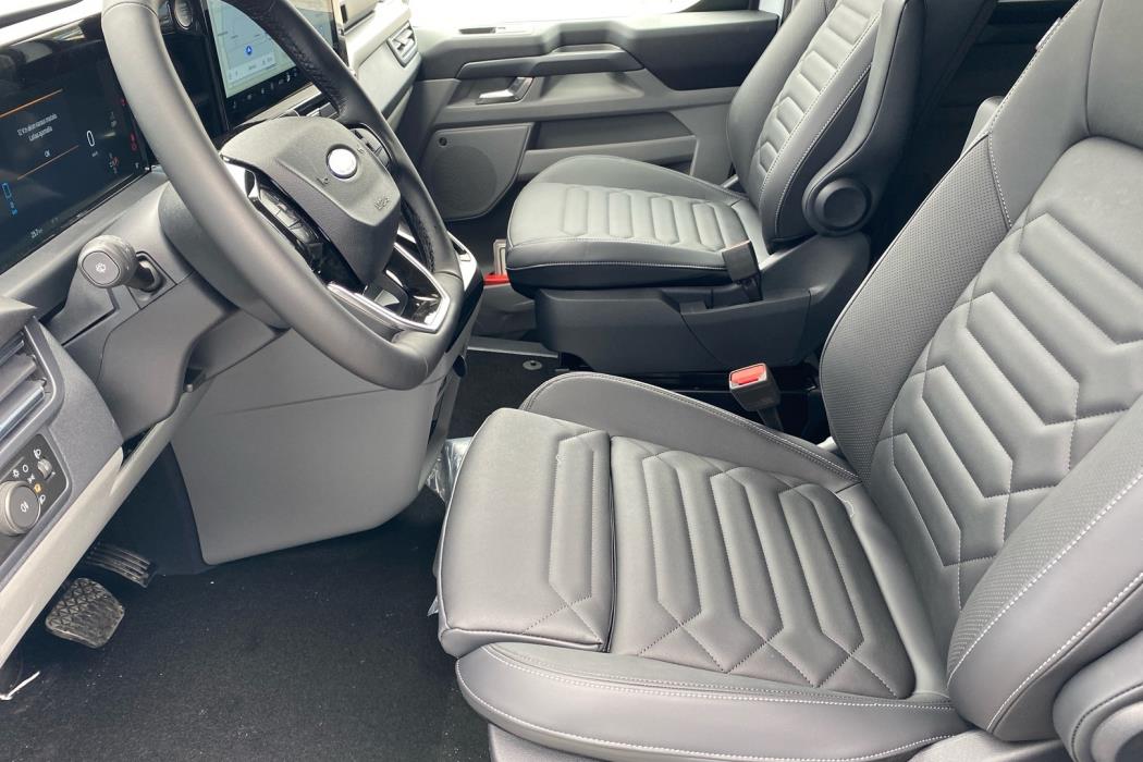 FORD Tourneo Custom 2026