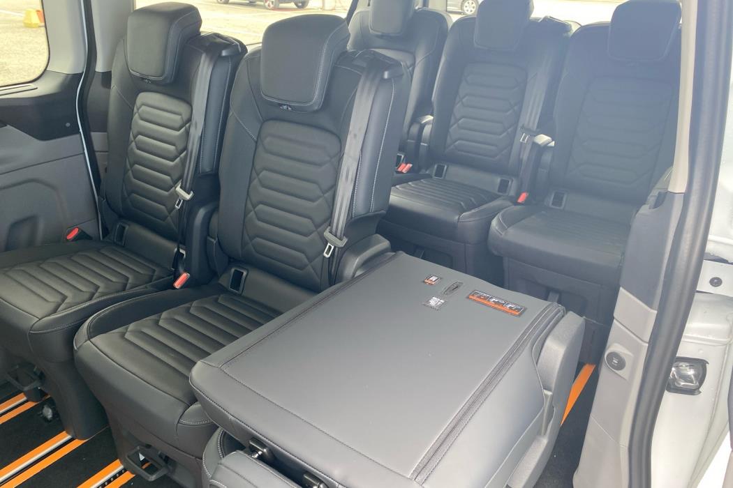 FORD Tourneo Custom 2026
