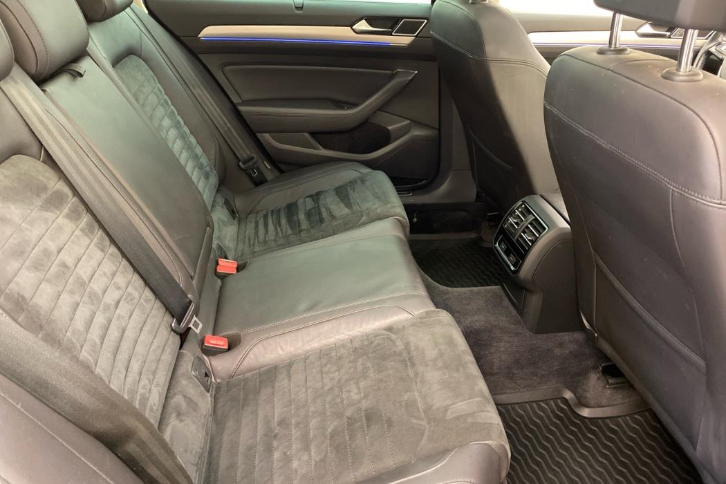 VOLKSWAGEN Passat 2015