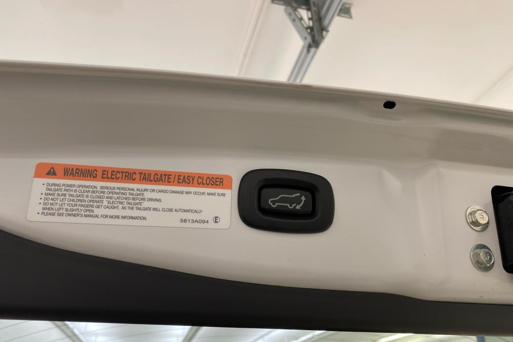 MITSUBISHI Outlander PHEV 2018