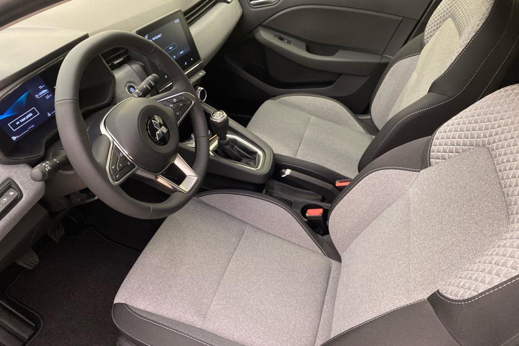 MITSUBISHI Colt 2025