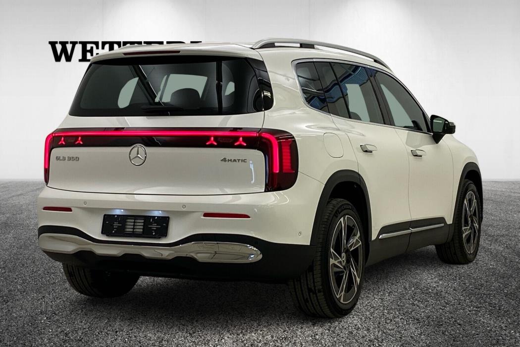 MERCEDES-BENZ GLB 2026