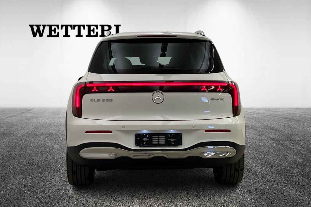 MERCEDES-BENZ GLB 2026