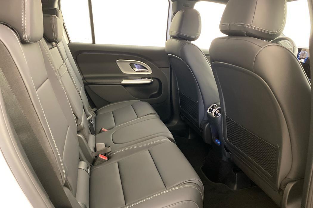 MERCEDES-BENZ GLB 2026