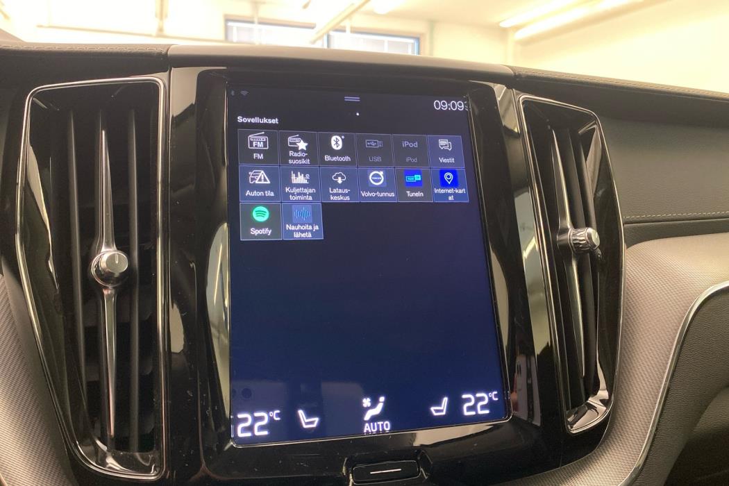 VOLVO XC60 2018