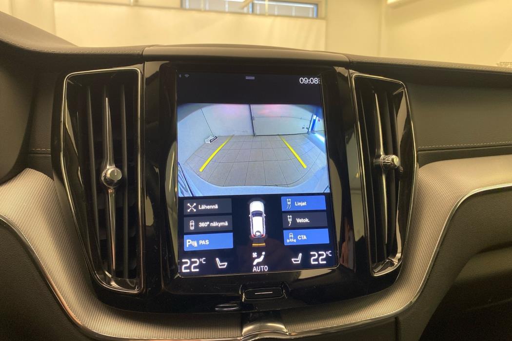 VOLVO XC60 2018