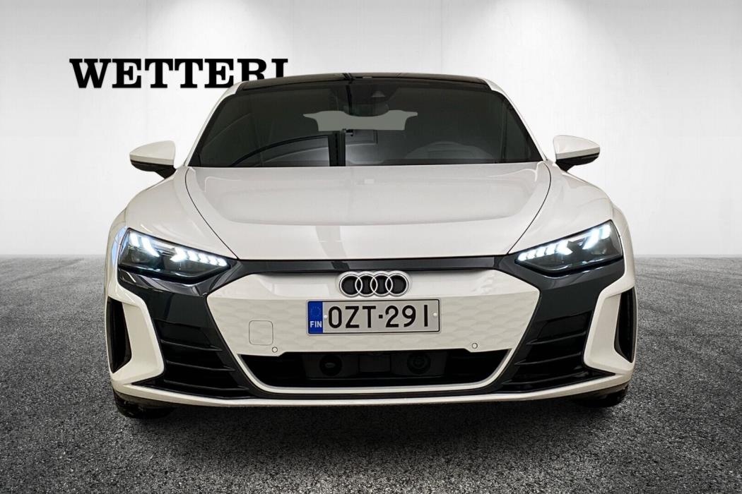 AUDI E-TRON GT 2023