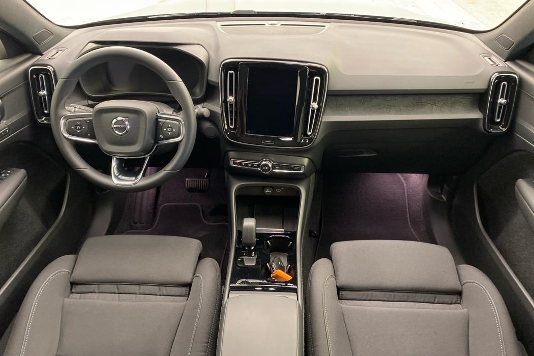 VOLVO C40 2023