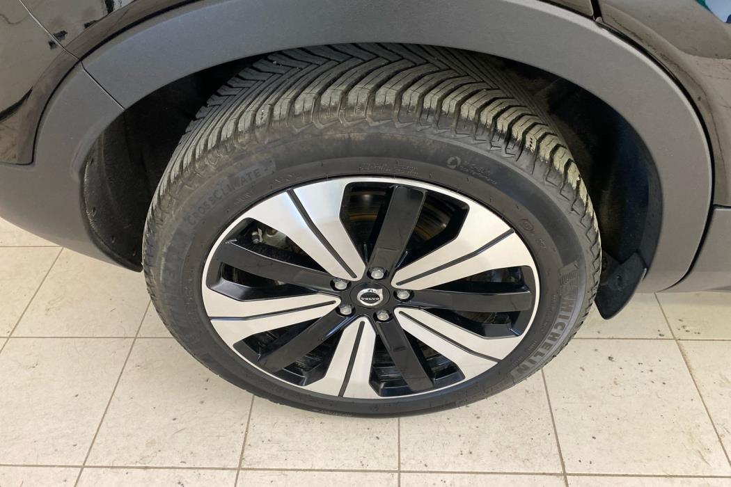 VOLVO C40 2023