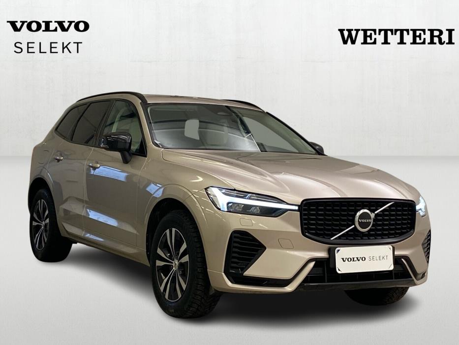VOLVO XC60 2023