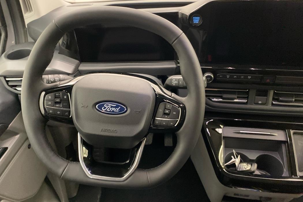 FORD Tourneo Custom 2026