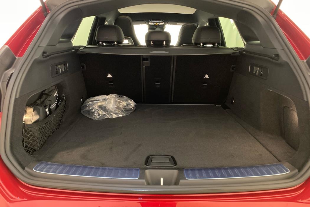 MERCEDES-BENZ GLC 2026