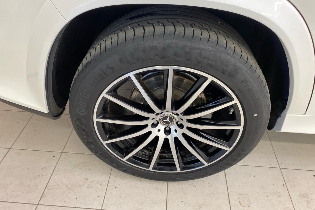 MERCEDES-BENZ GLS 2022