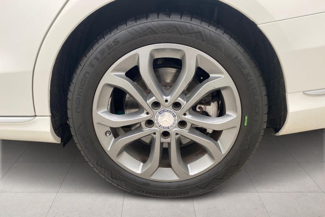 MERCEDES-BENZ C 2015