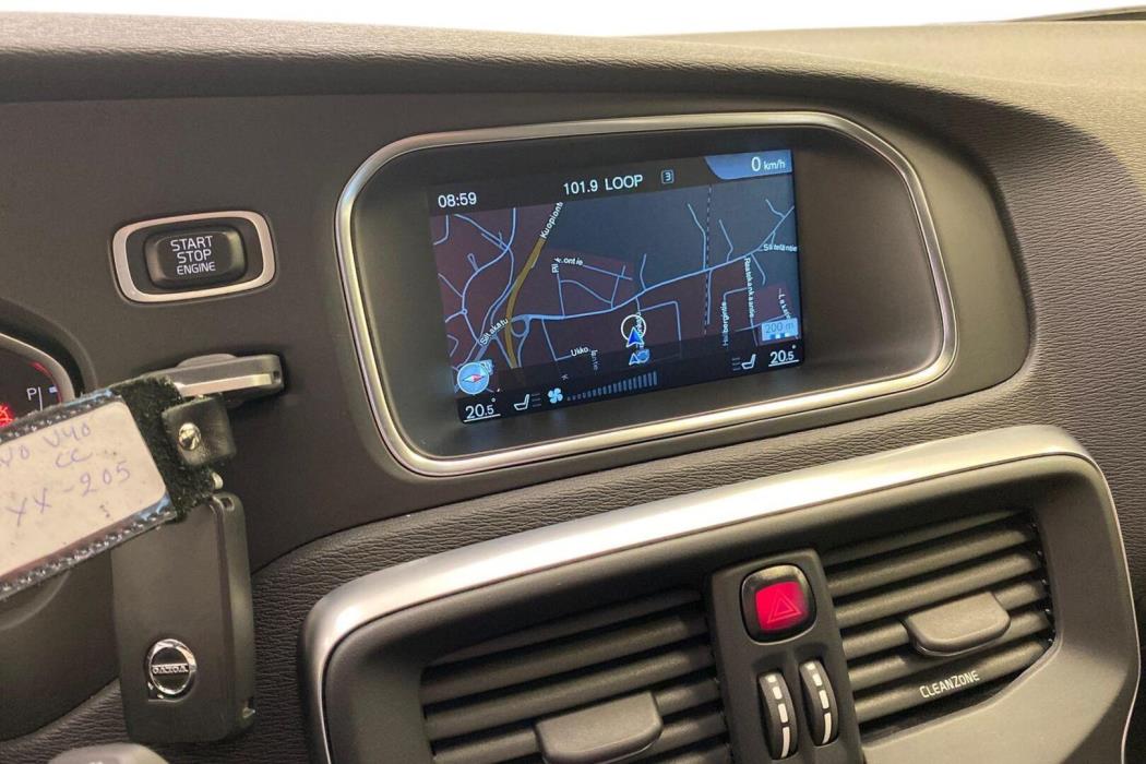 VOLVO V40 Cross Country 2017