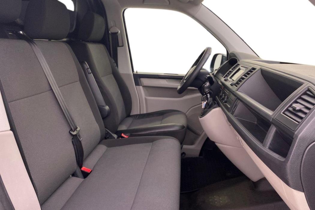 VOLKSWAGEN Transporter 2016