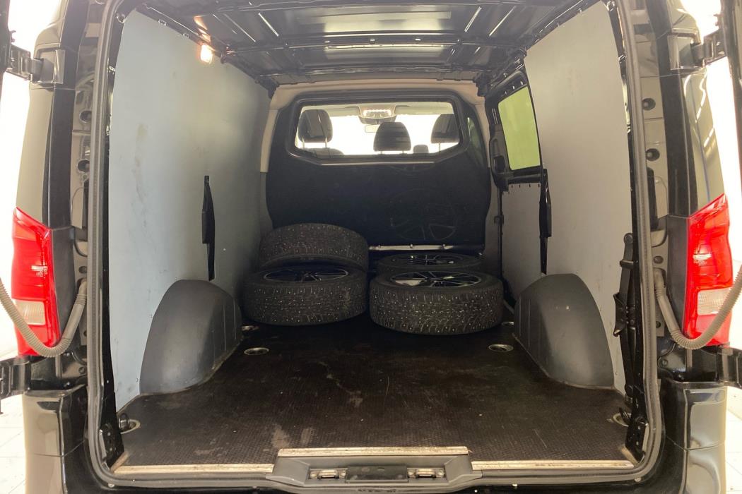 MERCEDES-BENZ Vito 2022