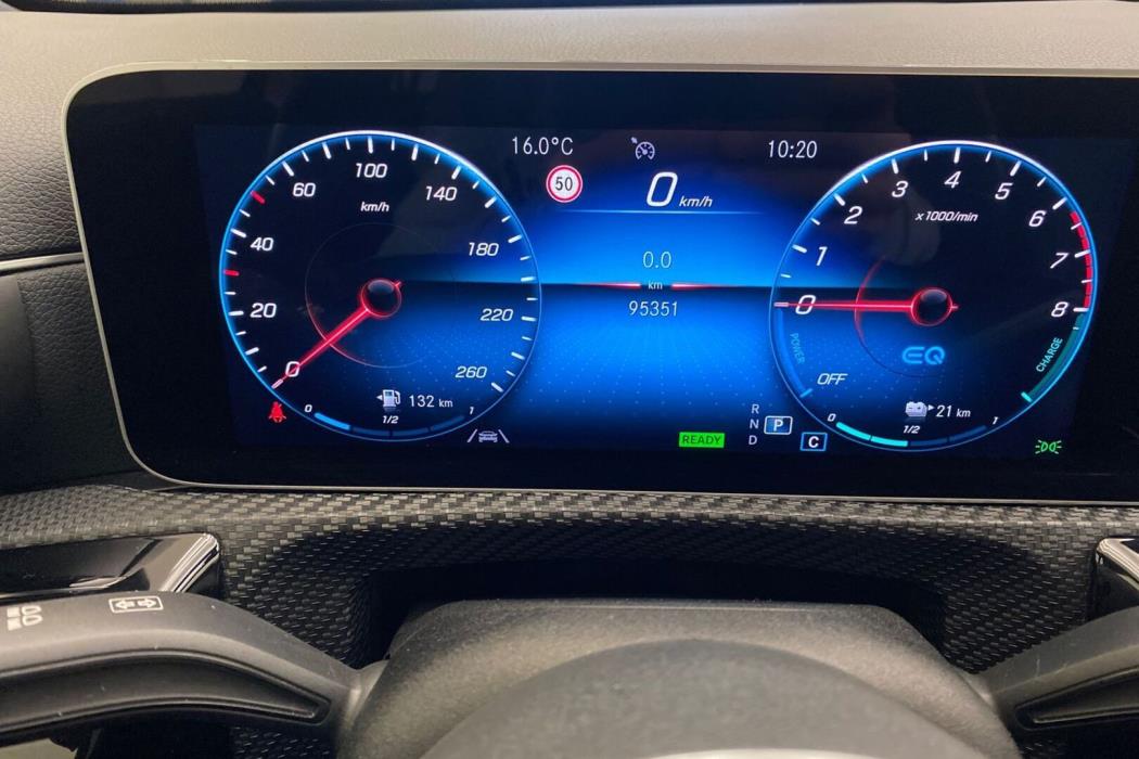 MERCEDES-BENZ A 2020