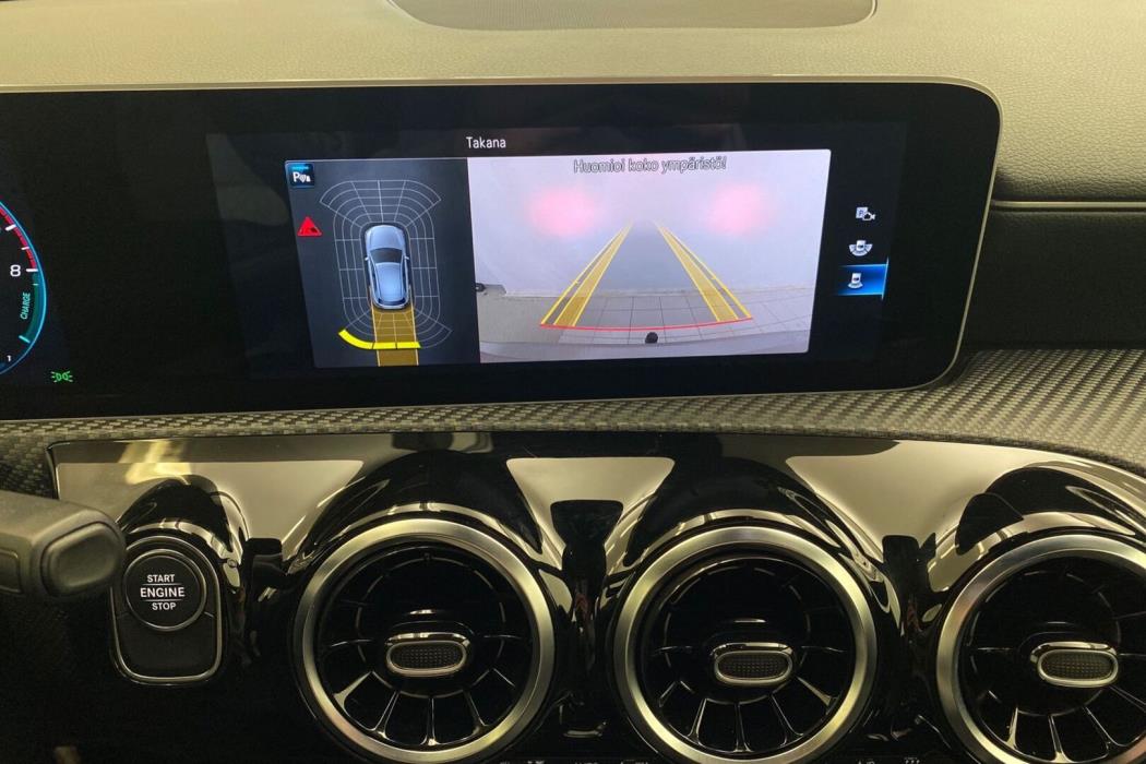 MERCEDES-BENZ A 2020