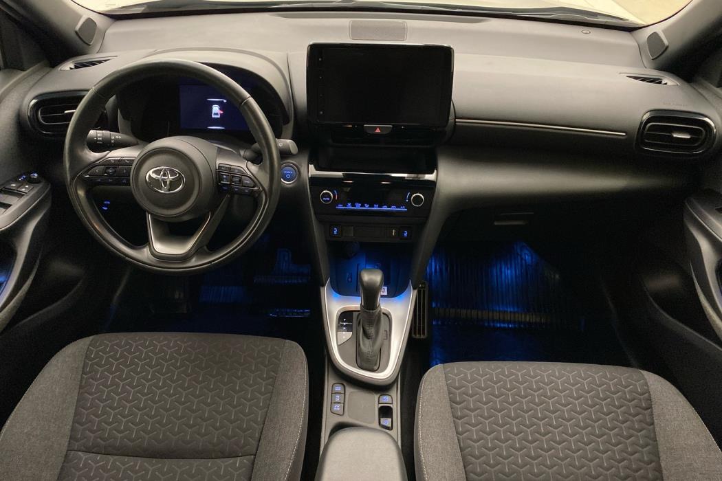 TOYOTA Yaris Cross 2022