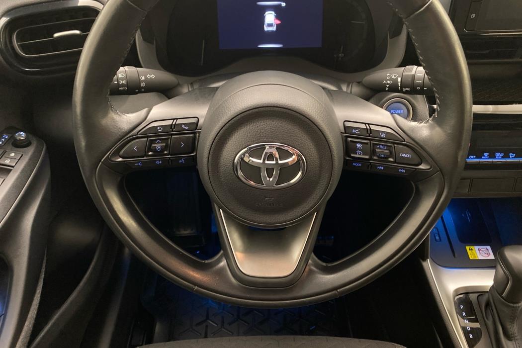 TOYOTA Yaris Cross 2022