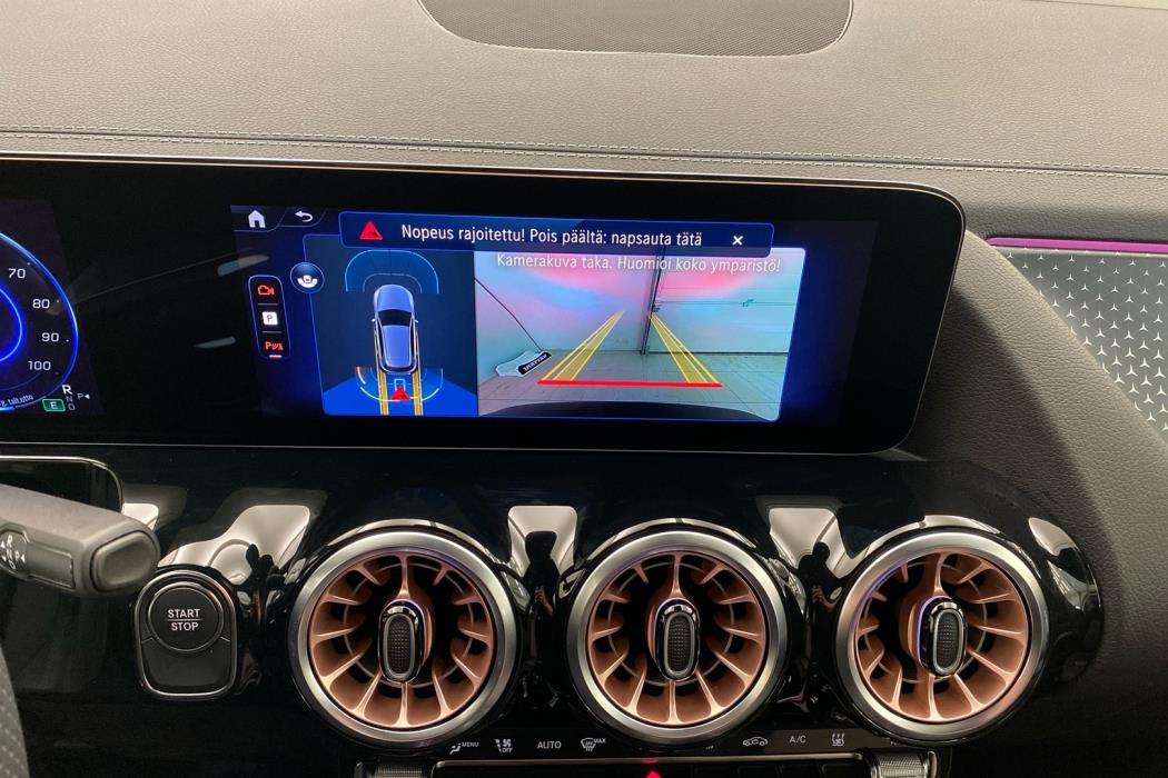 MERCEDES-BENZ EQA 2026
