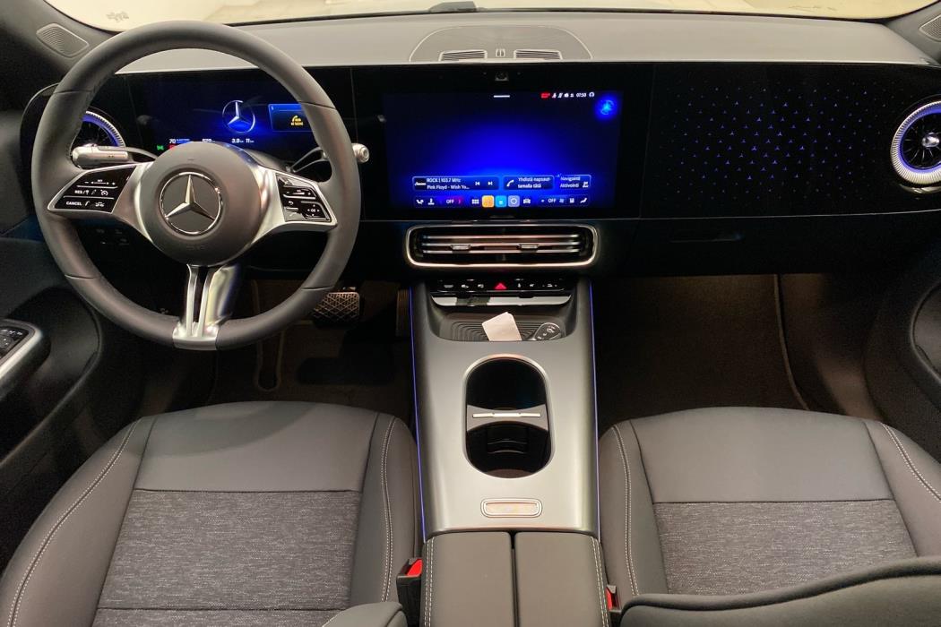 MERCEDES-BENZ CLA 2026