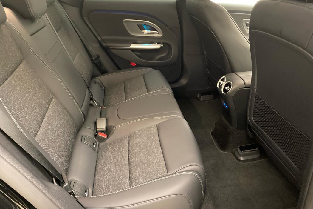 MERCEDES-BENZ CLA 2026