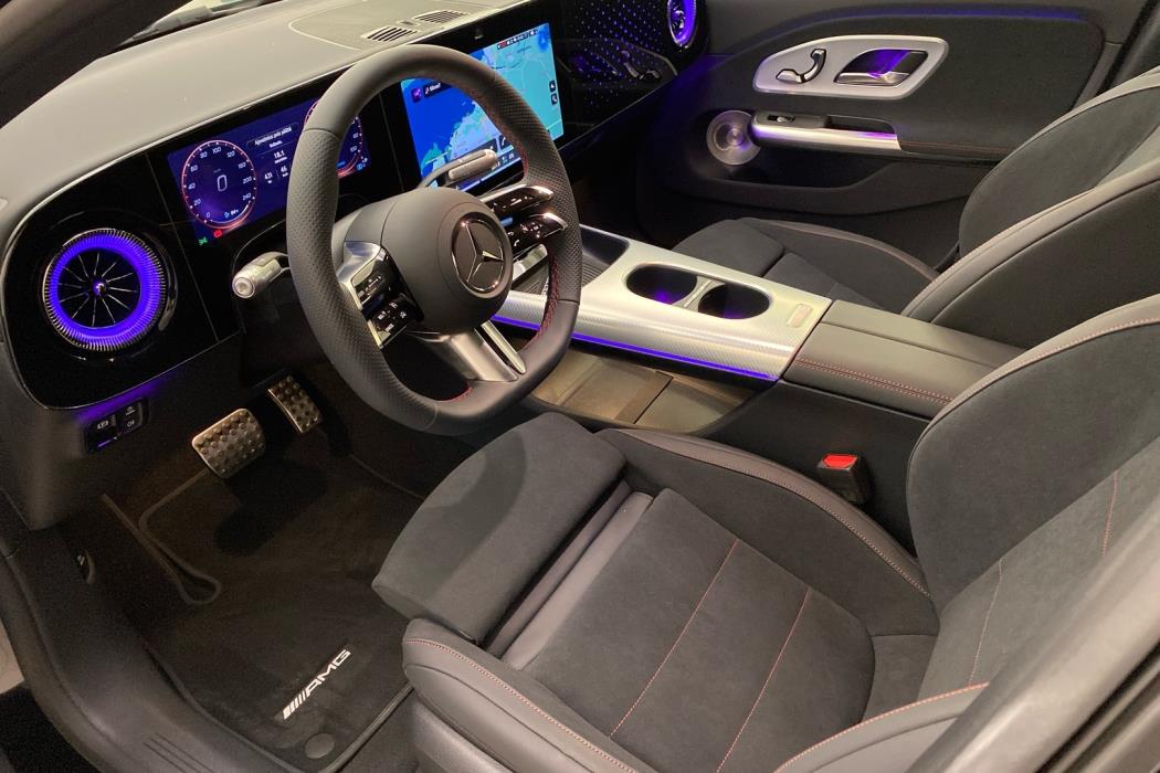 MERCEDES-BENZ CLA 2026