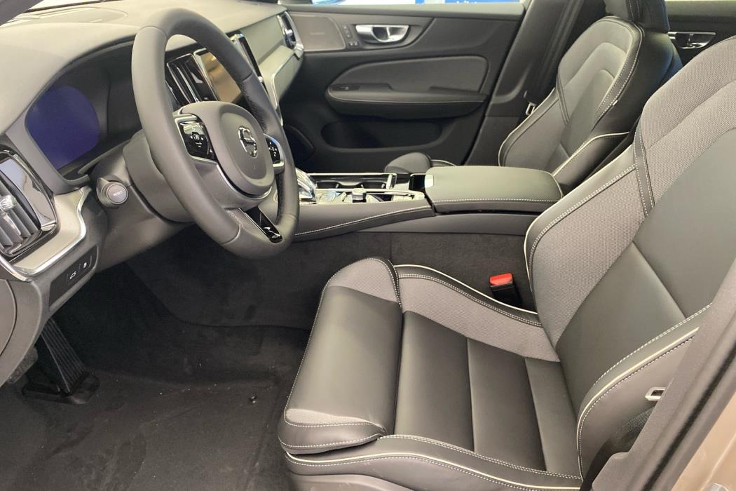 VOLVO V60 2026