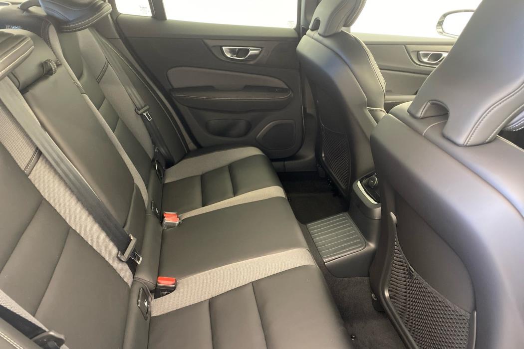 VOLVO V60 2026