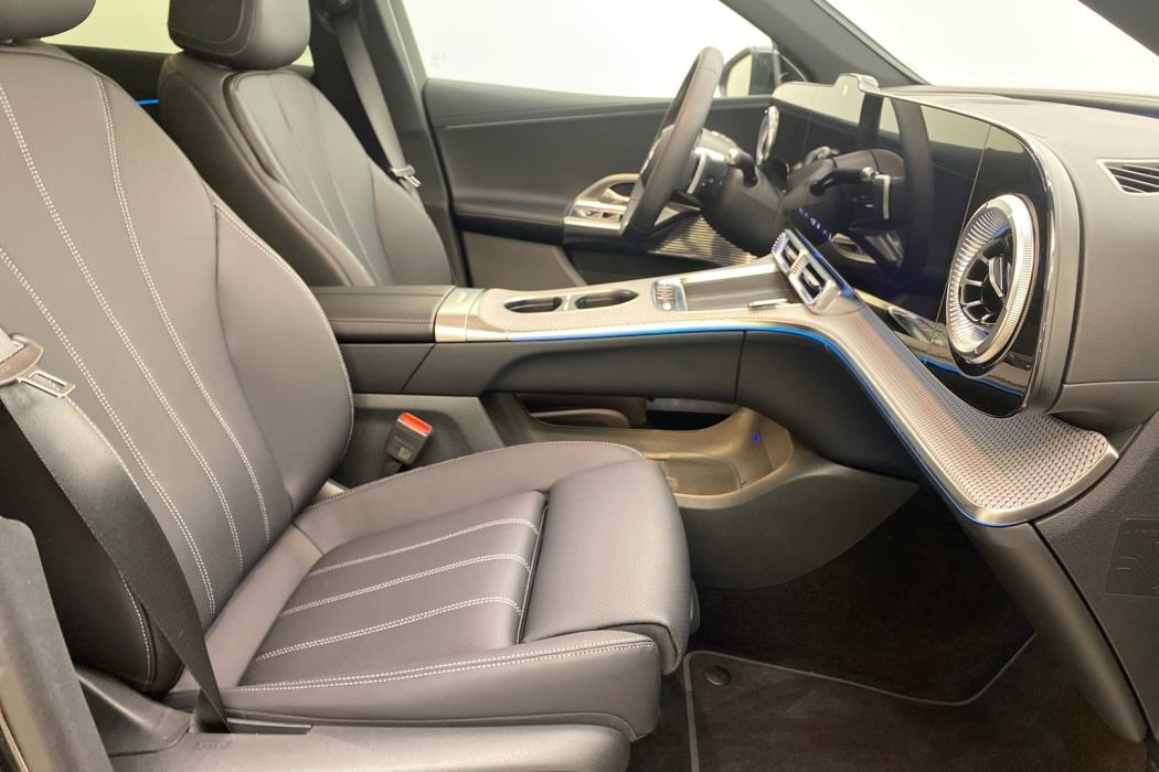 MERCEDES-BENZ GLC 2026
