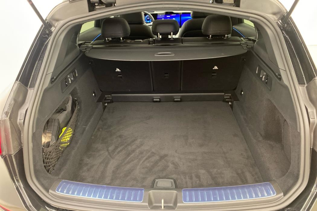 MERCEDES-BENZ GLC 2026
