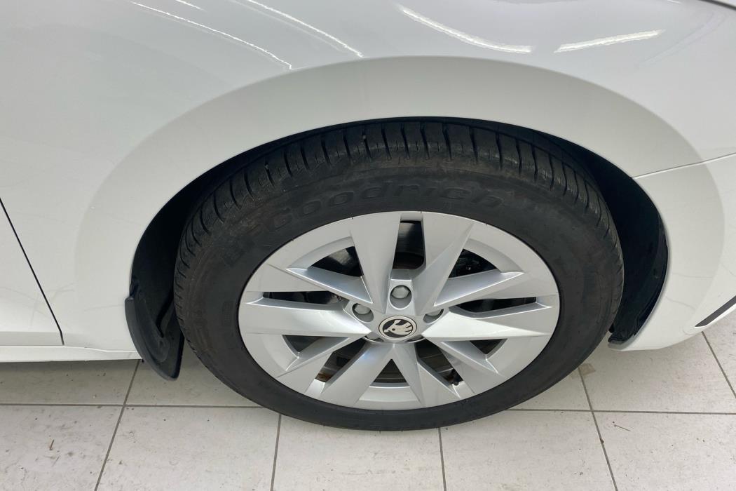 SKODA Octavia 2021