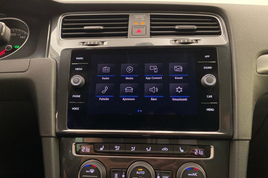 VOLKSWAGEN Golf 2020