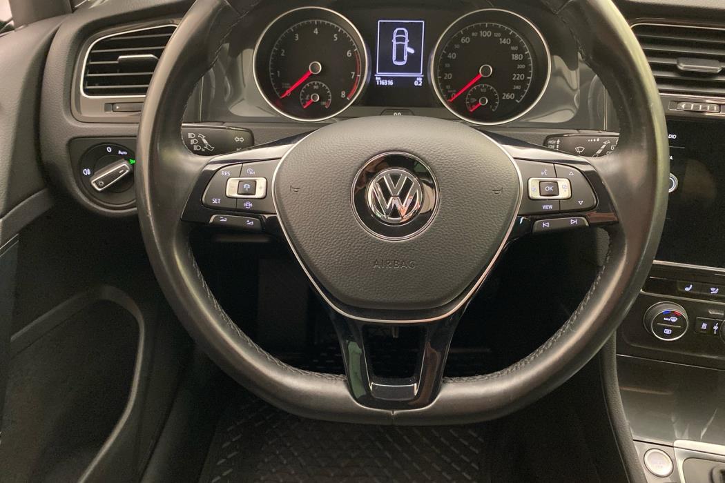 VOLKSWAGEN Golf 2020