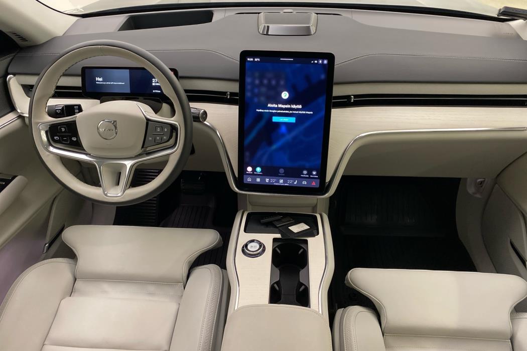 VOLVO EX90 2025